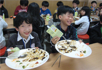 대구교육청, 급식 맛은 ↑, 잔반은 ↓