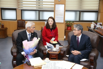일본 오카야마현교육위원회 교육장 경남 방문