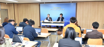 고교 무상교육, 명퇴교사의 기간제교사 채용 검토