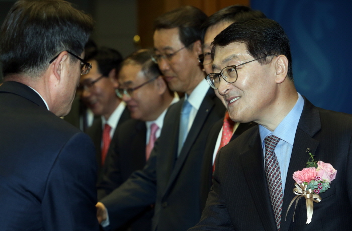 신한은행, 신임 위성호 은행장 취임