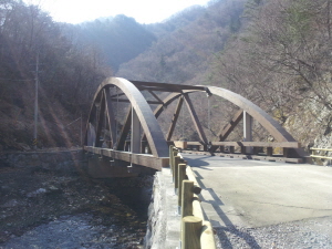 국내 최초 차량용 나무다리 준공 국내 최초 차량용 나무다리 준공