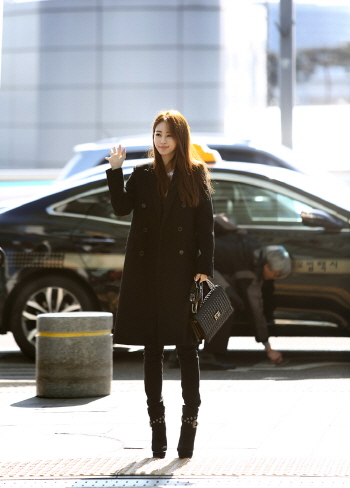 한예슬, 더욱 업그레이드 된 공항 패션 센스 화제