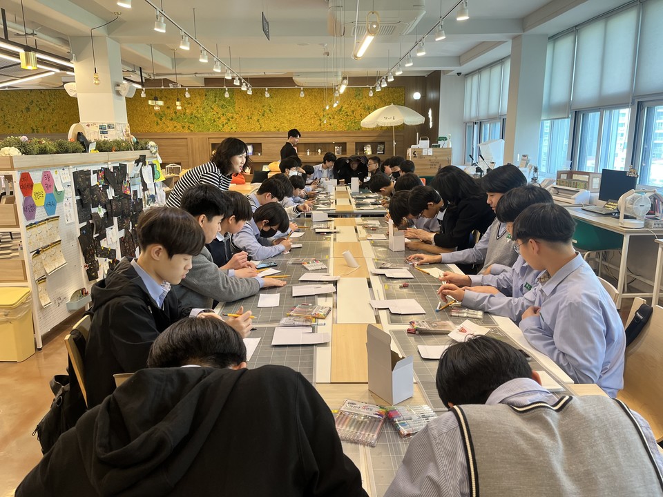 창의력은 교실 밖에서도 계속 된다