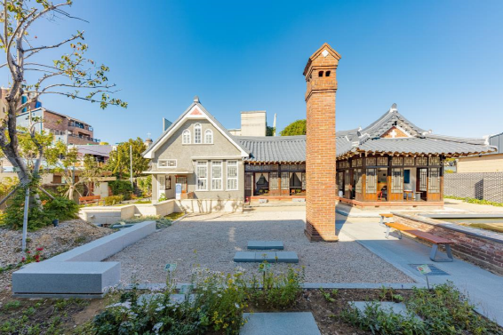 2023대한민국공간문화대상수상작기억을소중히여기는동구인문학당.png