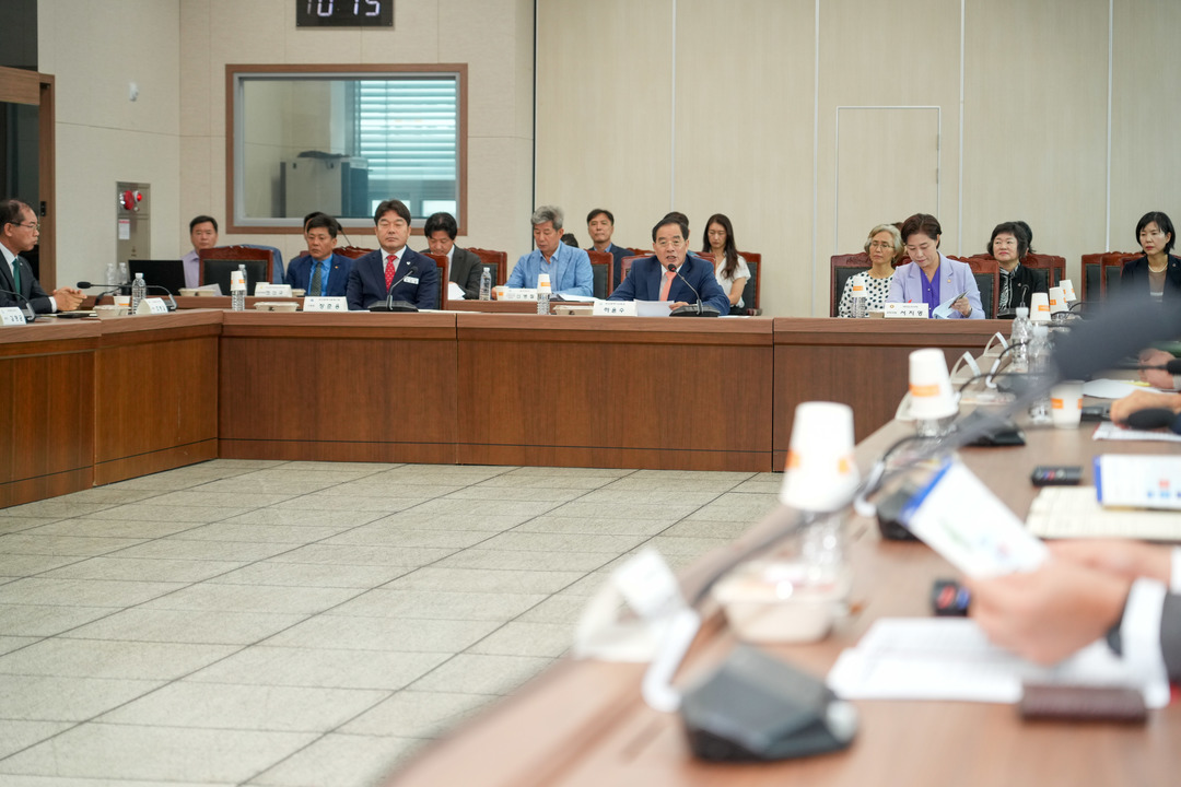 20240717 하윤수 교육감 17일 반도체마이스터고 설립 통합 업무협약 체결(사진설명)_붙임1.jpg