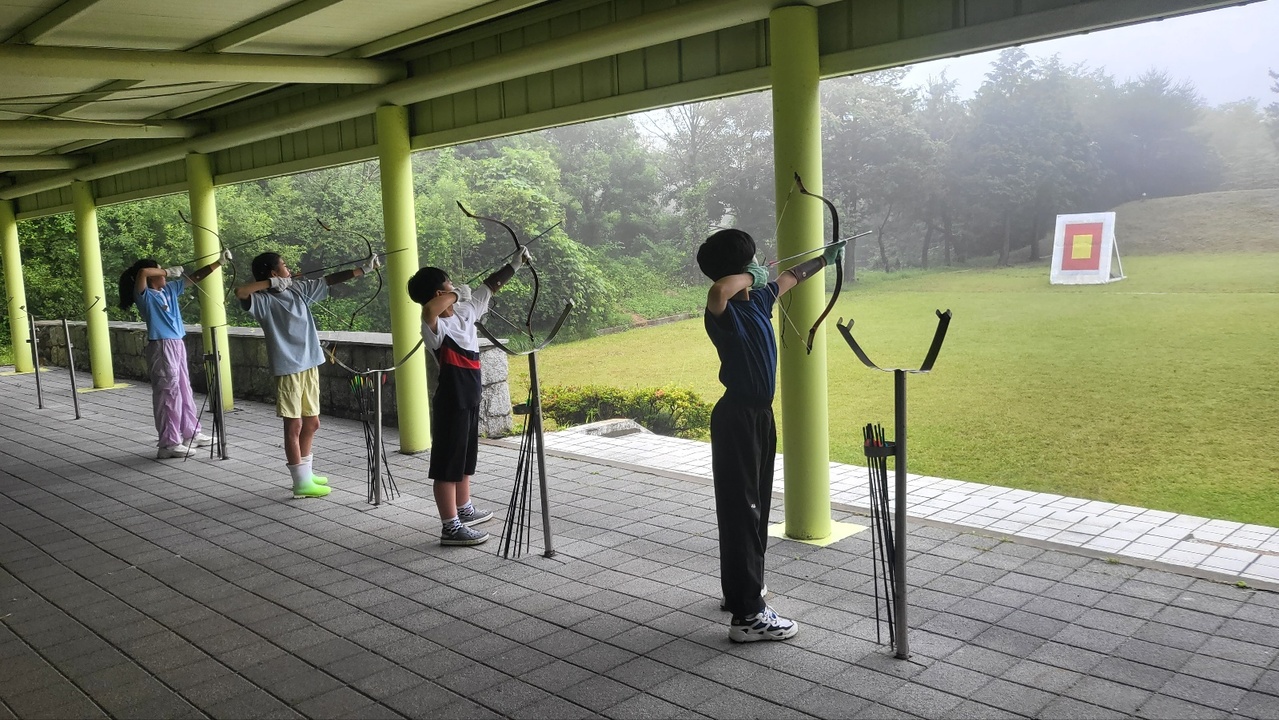 20240802 부산학생인성교육원, ‘2024 늘봄 서머스쿨’ 운영_붙임2(국궁활동).JPG