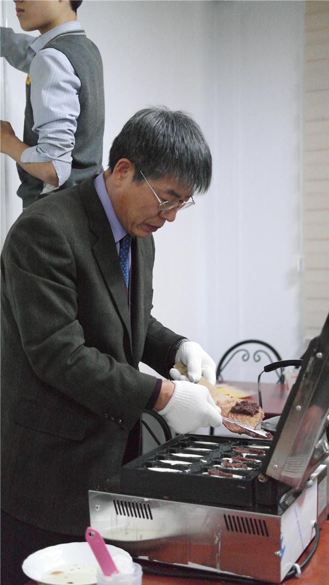 붕어빵 달인 교장선생님과 함께하는 방학식